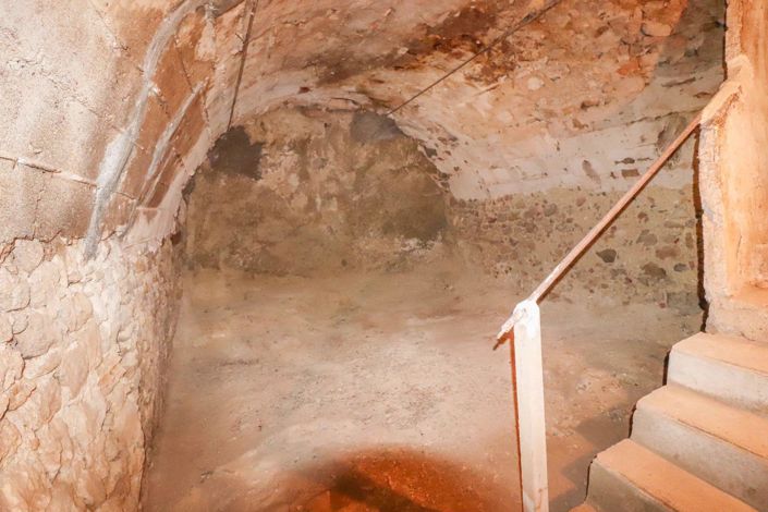 Image No.32-5 Bed House for sale