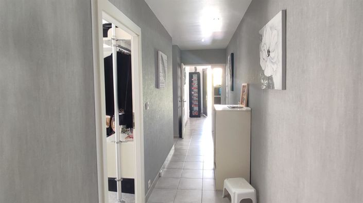 Image No.11-4 Bed House for sale