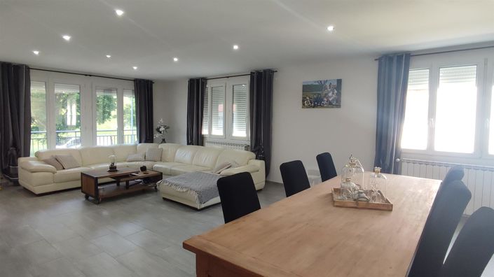 Image No.5-4 Bed House for sale