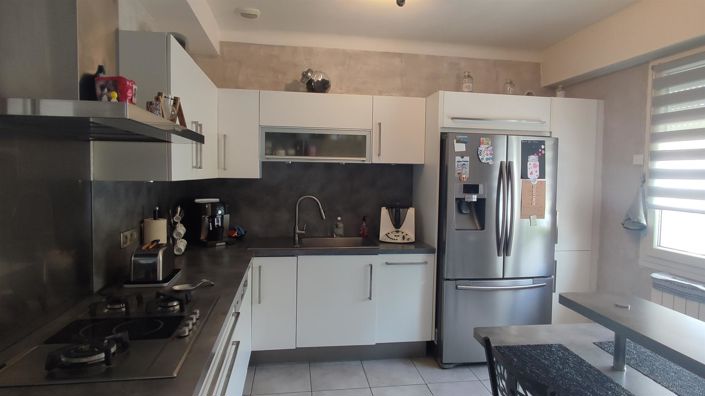 Image No.7-4 Bed House for sale