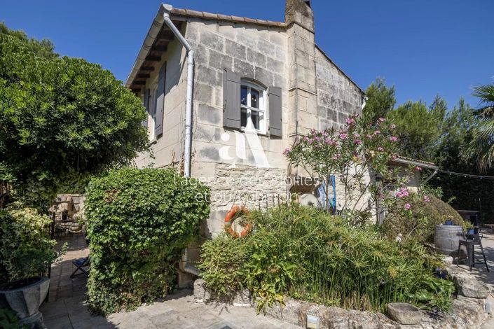 Image No.2-4 Bed House for sale