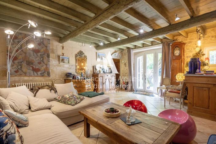 Image No.8-4 Bed House for sale