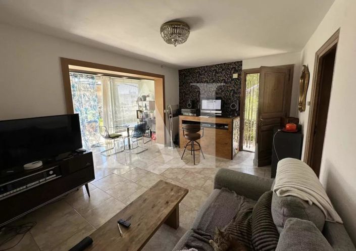 Image No.4-2 Bed House for sale