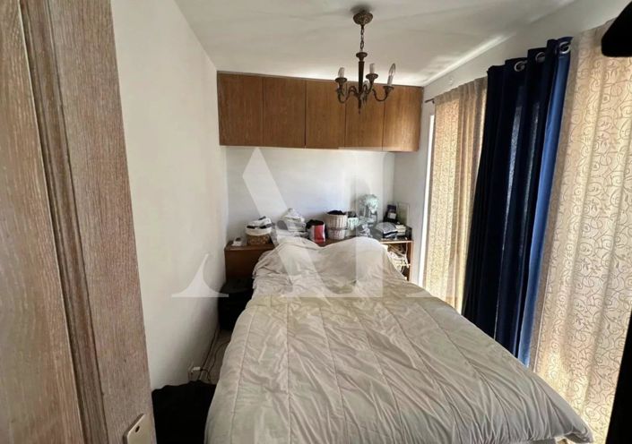 Image No.5-2 Bed House for sale