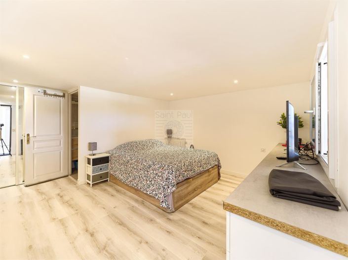 Image No.15-4 Bed House for sale