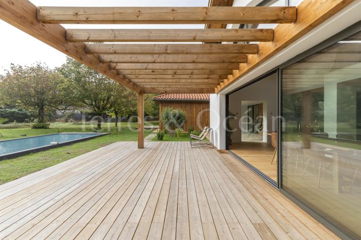 Image No.19-4 Bed House for sale