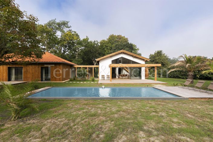 Image No.3-4 Bed House for sale