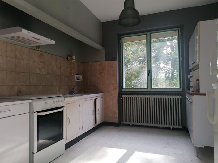 Image No.10-2 Bed House for sale