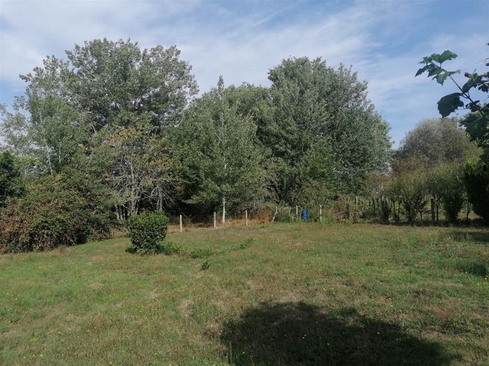 Image No.30-Maison de 2 chambres à vendre à Nontron