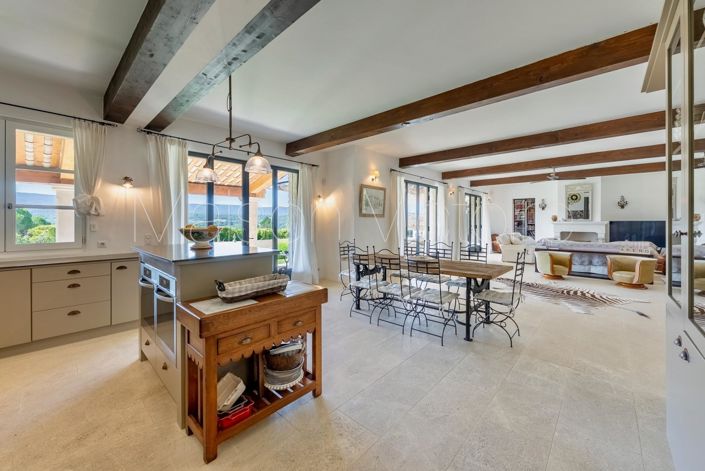 Image No.17-8 Bed House for sale