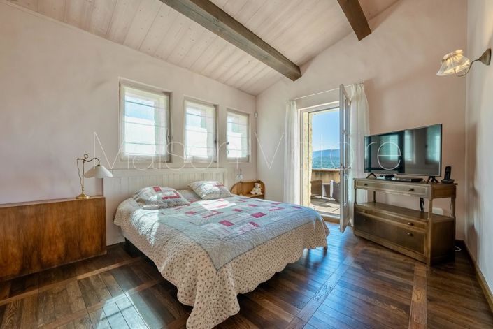 Image No.23-8 Bed House for sale