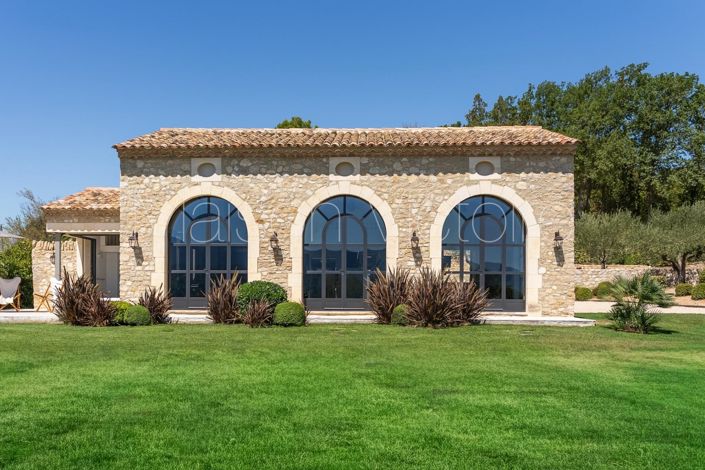 Image No.4-8 Bed House for sale