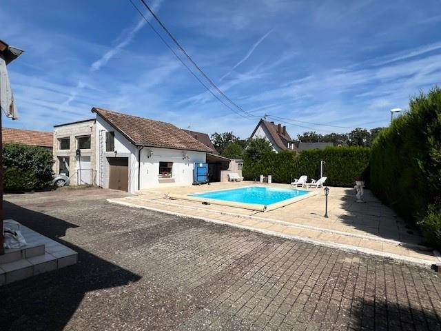 Image No.2-4 Bed House for sale