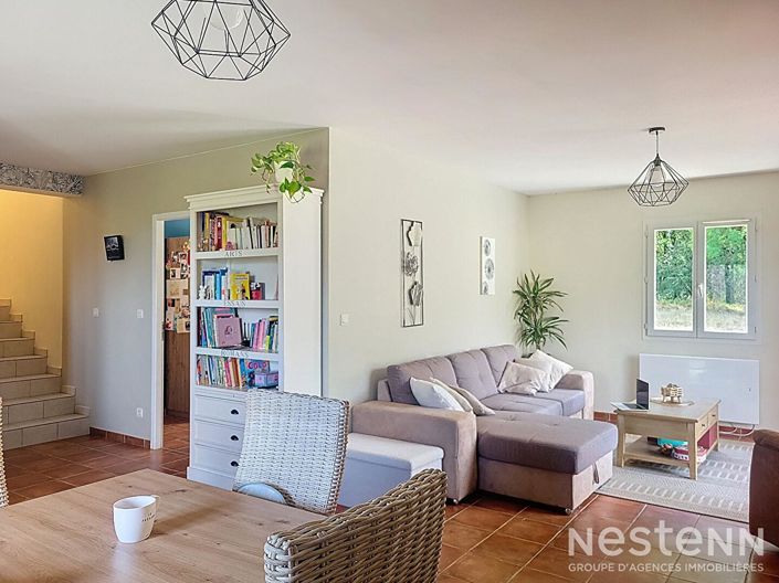 Image No.8-3 Bed House for sale