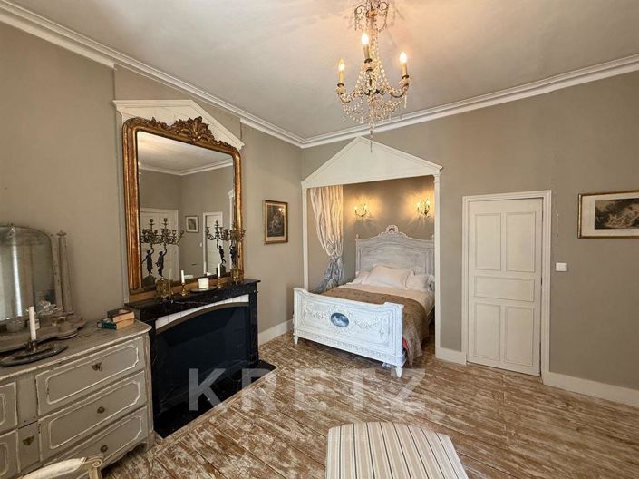 Image No.15-9 Bed Property for sale