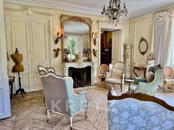 Image No.8-9 Bed Property for sale