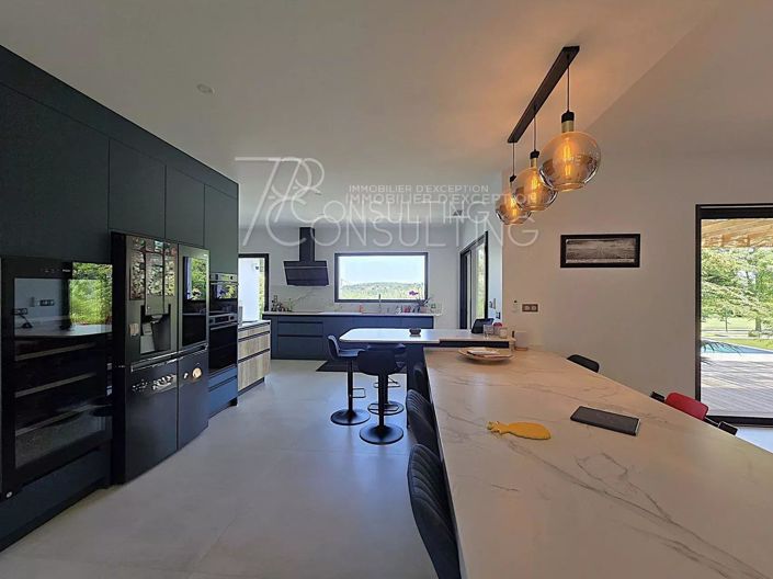 Image No.6-House for sale