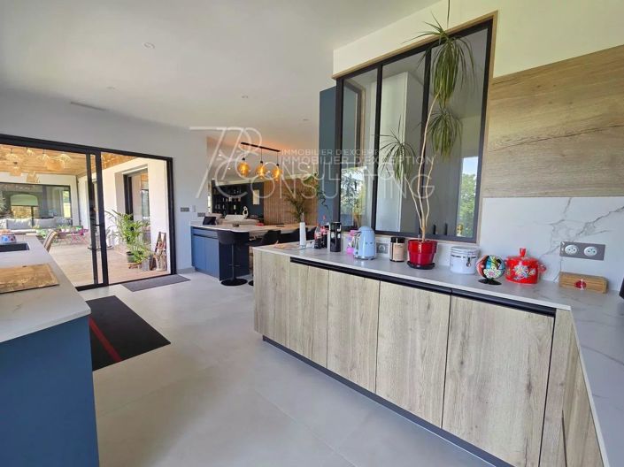 Image No.7-House for sale