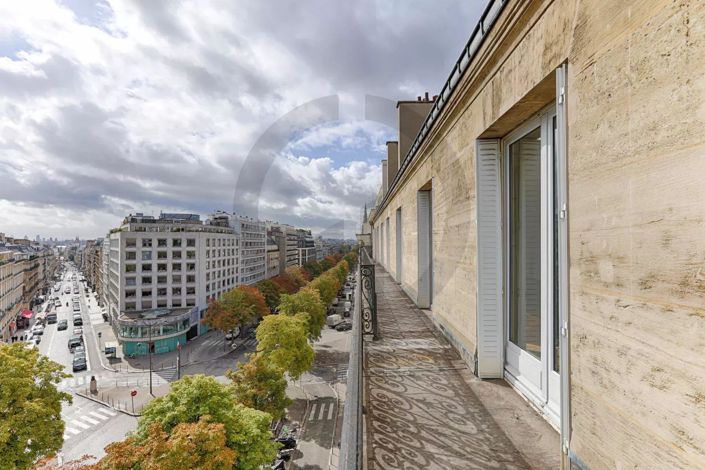 Image No.1-4 Bed Apartment for sale