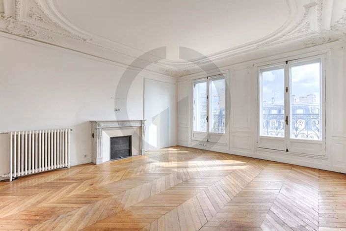 Image No.12-4 Bed Apartment for sale