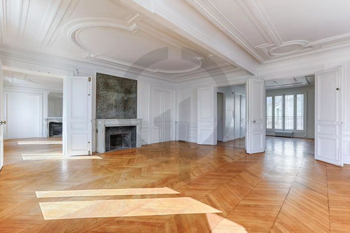 Image No.15-4 Bed Apartment for sale