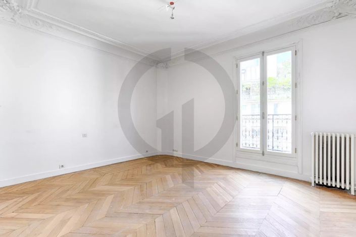 Image No.24-4 Bed Apartment for sale