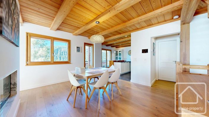 Image No.15-5 Bed Property for sale