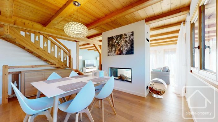 Image No.17-5 Bed Property for sale