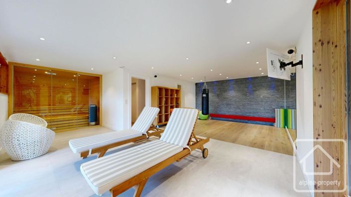 Image No.41-5 Bed Property for sale