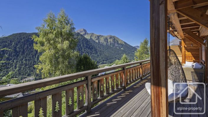 Image No.6-5 Bed Property for sale