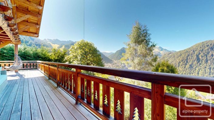 Image No.63-5 Bed Property for sale