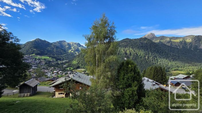 Image No.66-5 Bed Property for sale