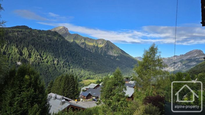 Image No.67-5 Bed Property for sale