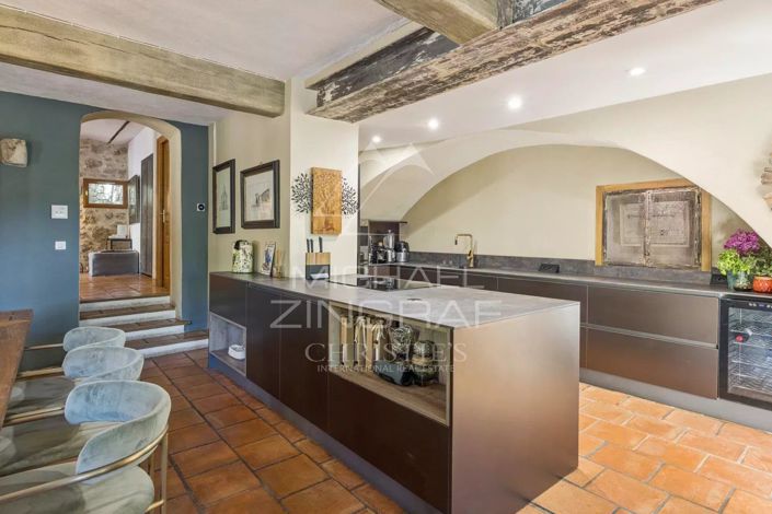 Image No.5-Maison de 4 chambres à vendre à Grasse