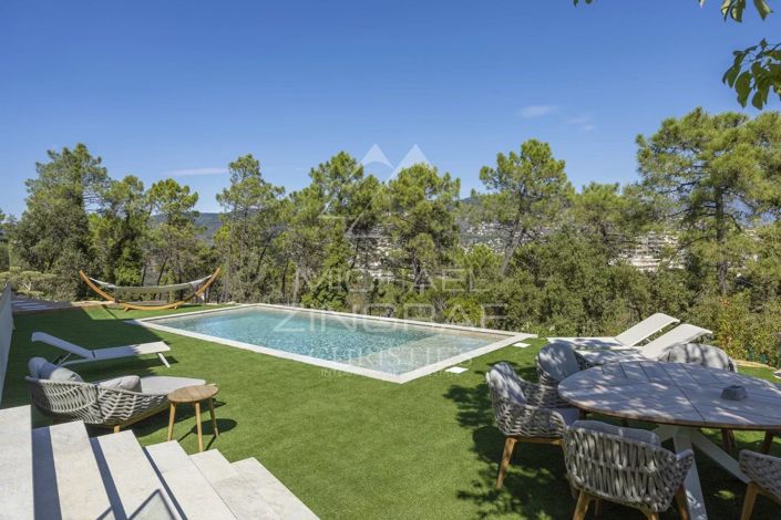 Image No.3-4 Bed House for sale