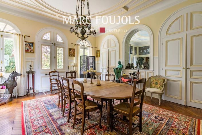 Image No.8-8 Bed House for sale