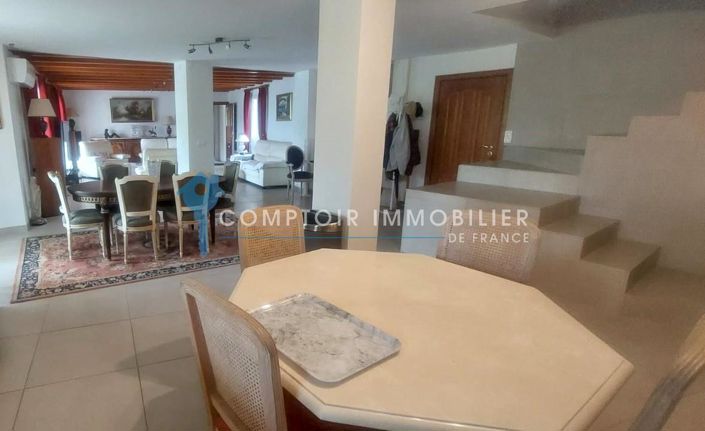 Image No.9-3 Bed House for sale