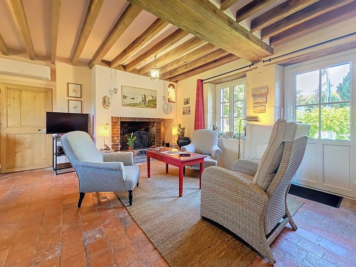 Image No.10-3 Bed House for sale