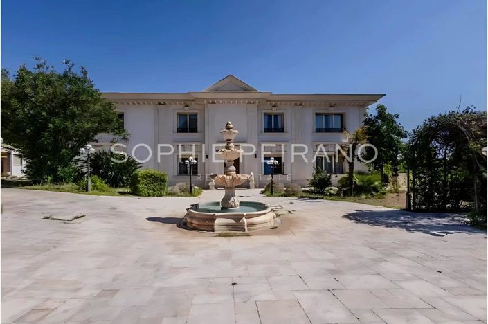 Image No.7-9 Bed House for sale