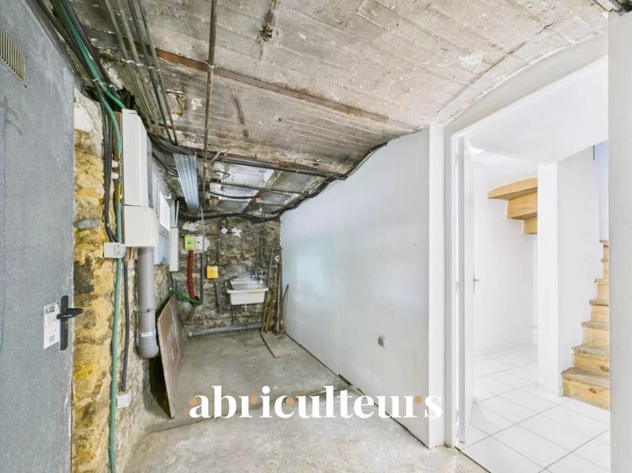 Image No.20-4 Bed House for sale