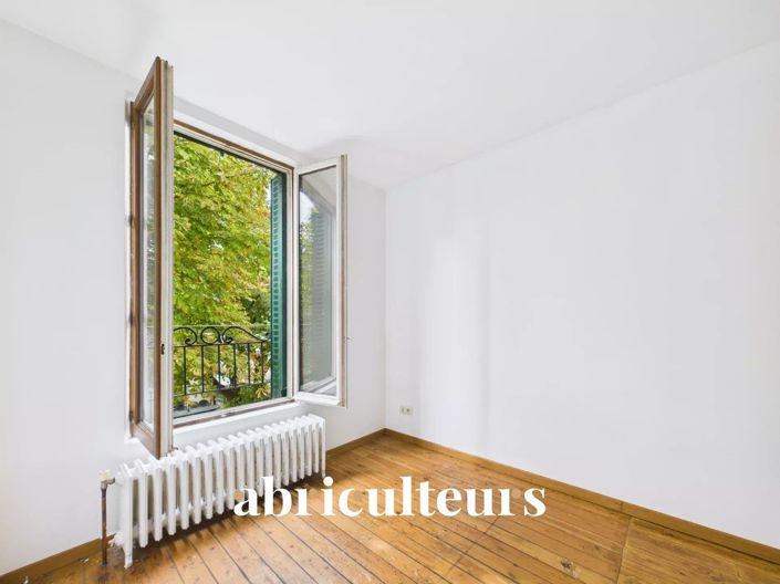 Image No.9-4 Bed House for sale