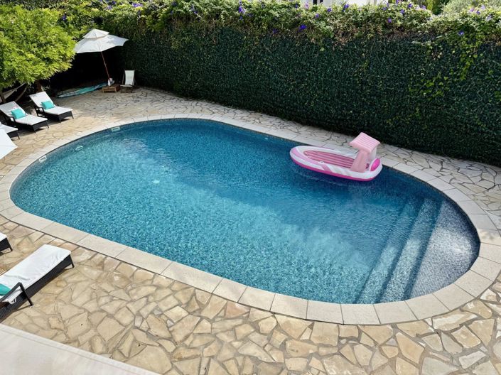 Image No.14-5 Bed House for sale