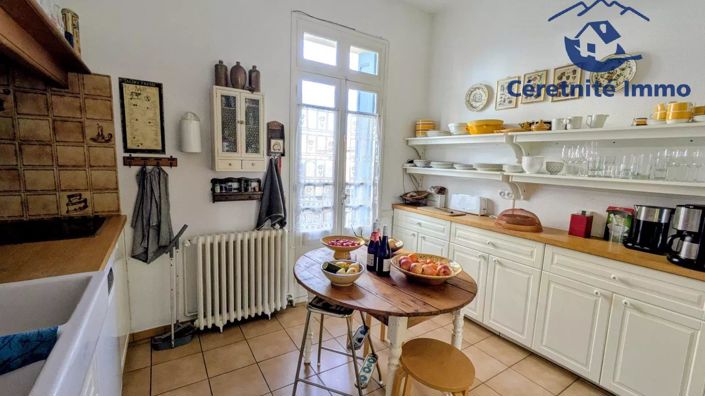 Image No.5-2 Bed House for sale