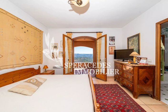 Image No.12-4 Bed House for sale