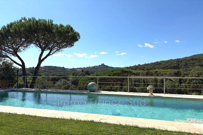 Image No.1-5 Bed House for sale