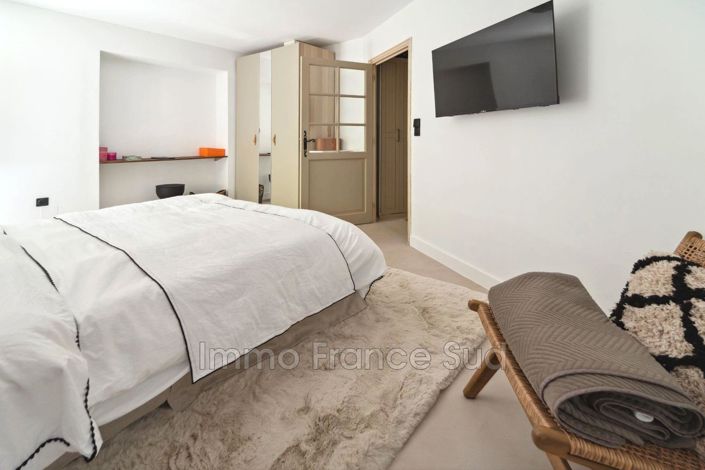 Image No.14-5 Bed House for sale