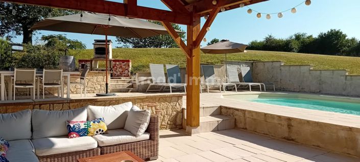 Image No.10-3 Bed House for sale