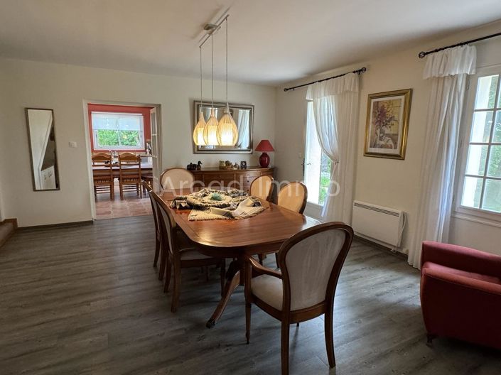 Image No.4-3 Bed House for sale