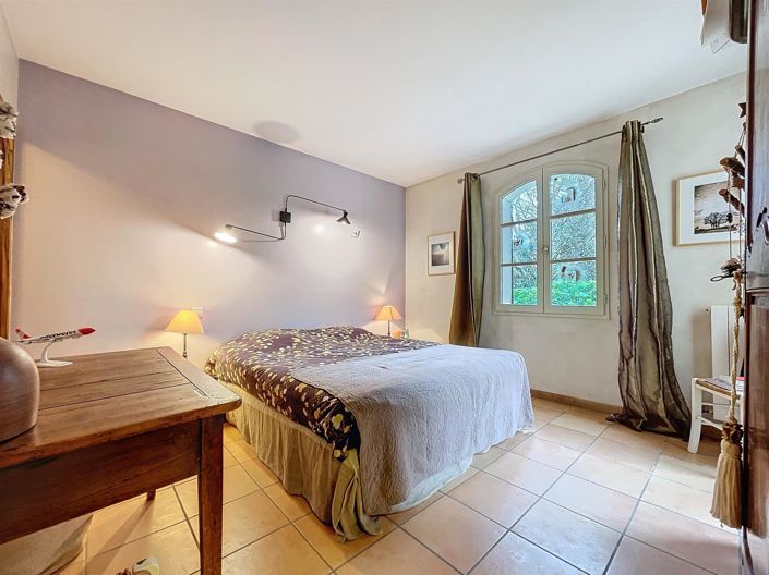 Image No.11-4 Bed House for sale