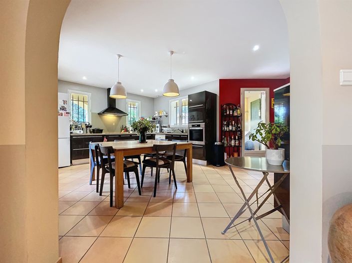 Image No.4-4 Bed House for sale